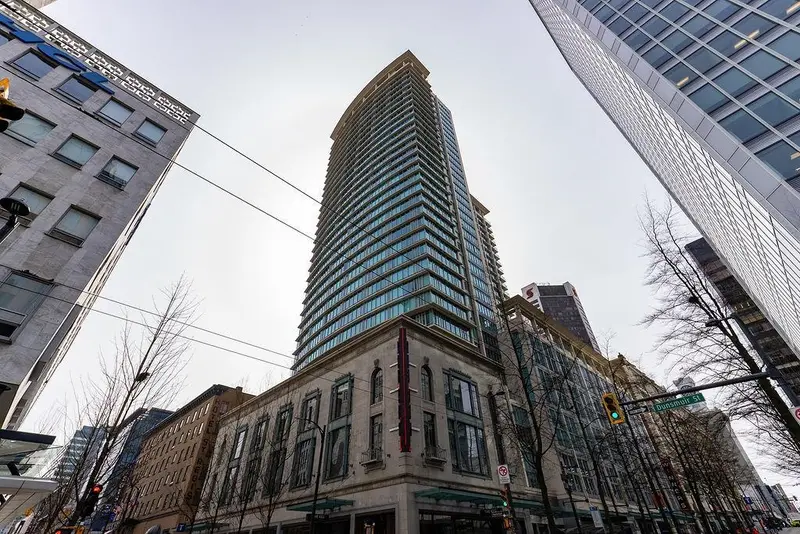1906 610 GRANVILLE STREET - photo 1 of 13