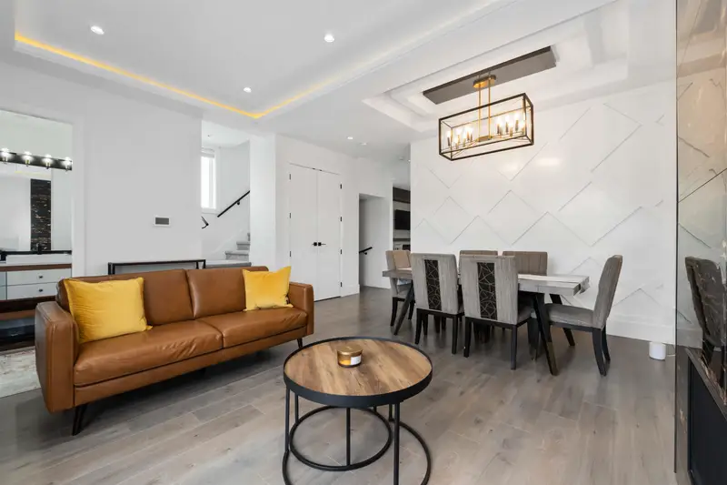 7065 194A STREET - photo 4 of 19