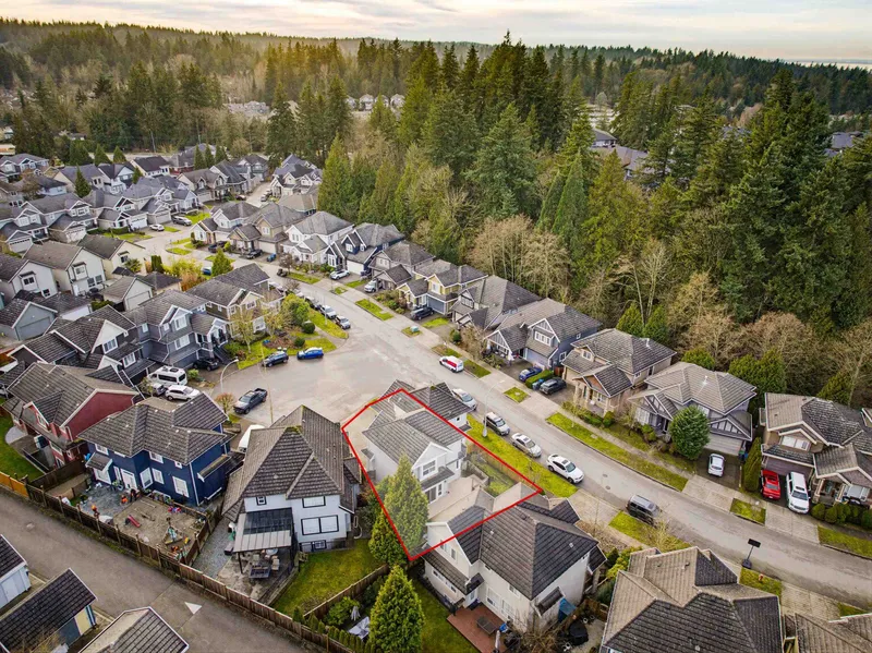 3456 147A STREET - photo 3 of 25