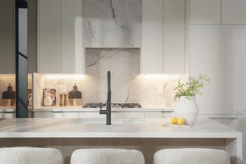 2 240 E 37TH AVENUE - photo 4 of 23