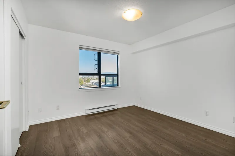 1106 6611 COONEY ROAD - photo 3 of 17