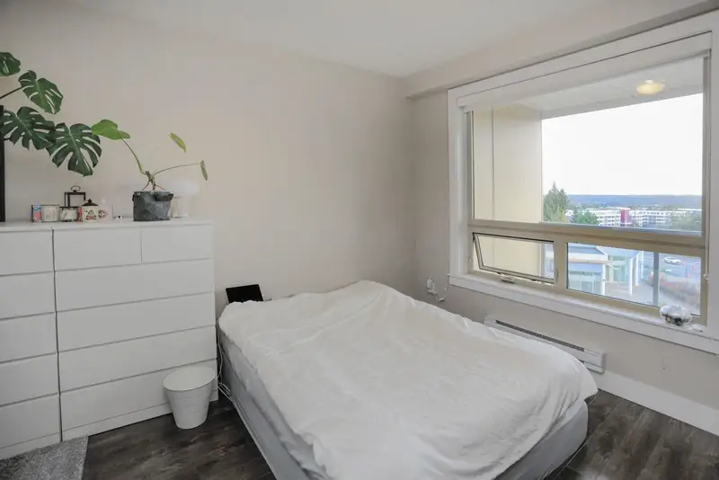 415 19228 64 AVENUE - photo 2 of 12