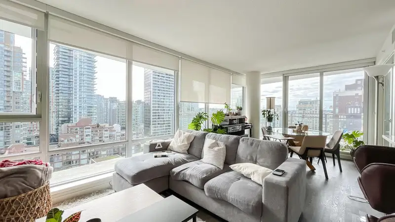 1706 1009 HARWOOD STREET - photo 4 of 25