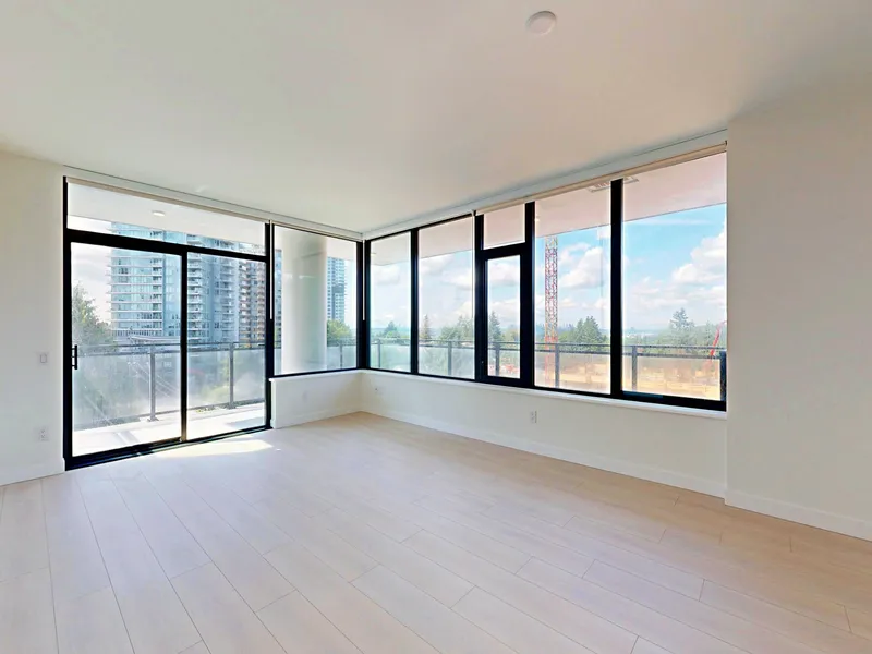 902 626 CLAREMONT STREET - photo 4 of 25