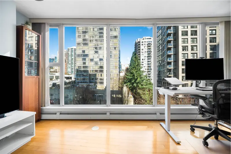 702 1008 CAMBIE STREET - photo 3 of 25