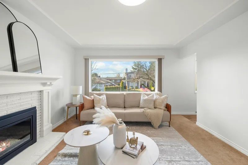 7776 DAVIES STREET - photo 4 of 25