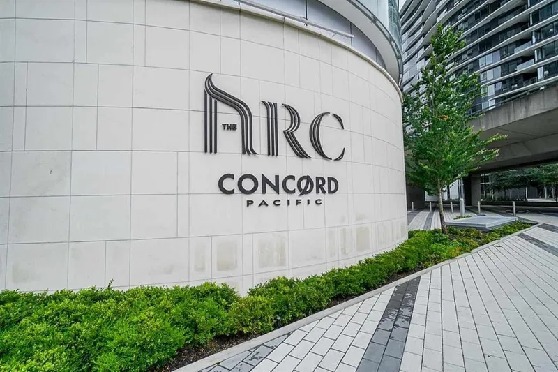 1884 87 NELSON STREET - photo 4 of 25