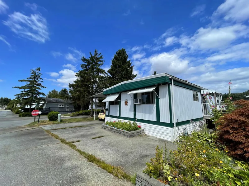 93 201 CAYER STREET - photo 4 of 25