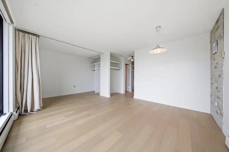 2103 1330 HARWOOD STREET - photo 3 of 18