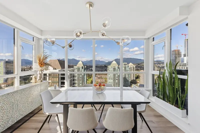 3203 2138 MADISON AVENUE - photo 2 of 25