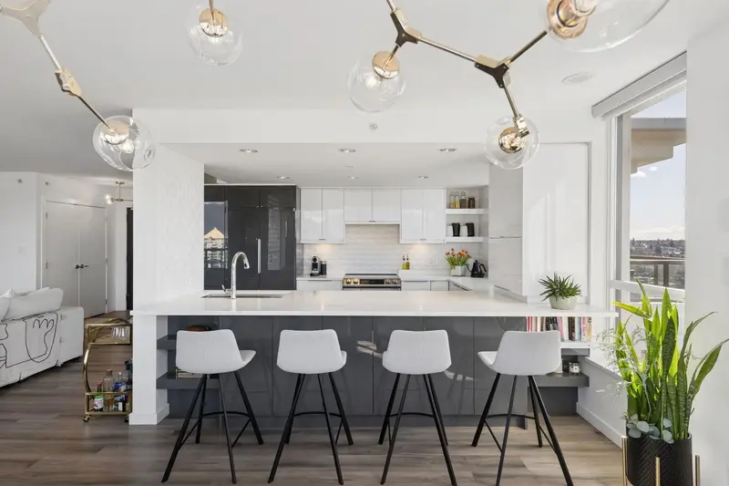 3203 2138 MADISON AVENUE - photo 4 of 25