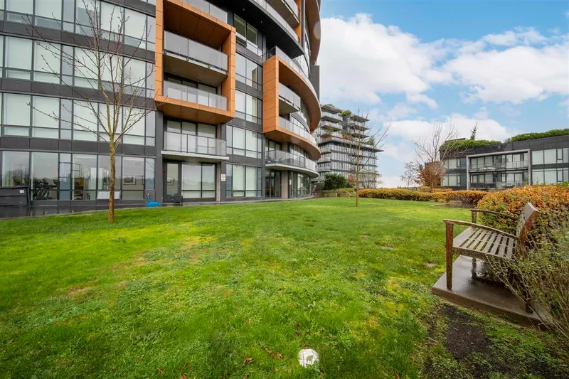 1001 8588 CORNISH STREET - photo 2 of 10