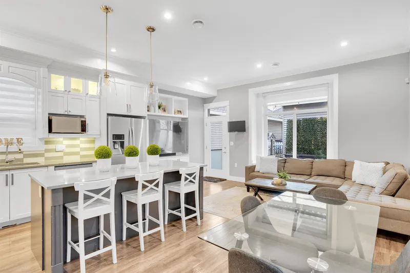 12991 59 AVENUE - photo 3 of 25