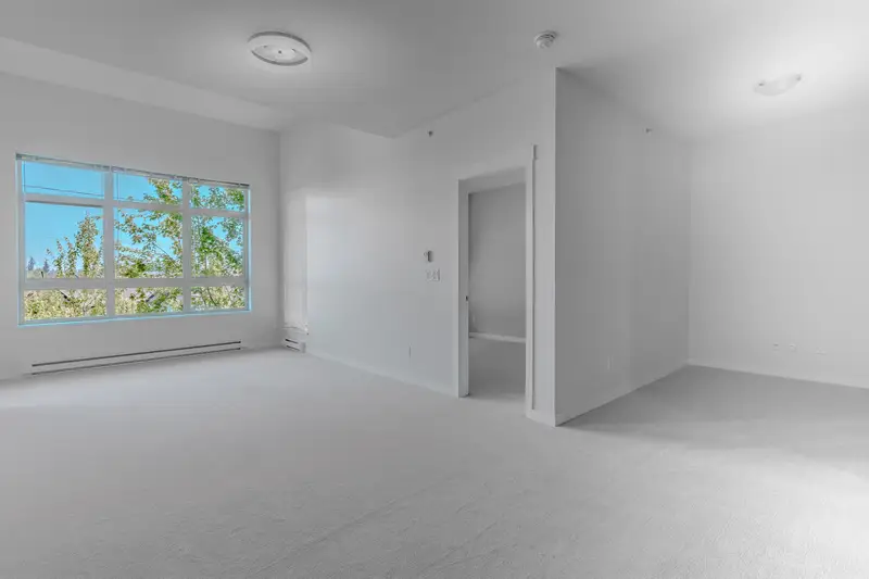 416 15988 26 AVENUE - photo 3 of 25