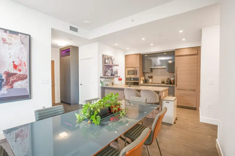 504/505 3438 SAWMILL CRESCENT - photo 4 of 25