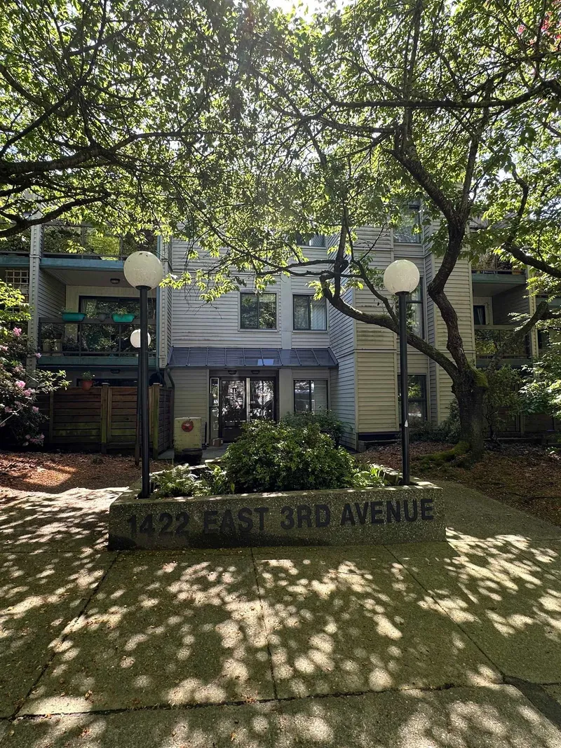 309 1422 E 3RD AVENUE - photo 1 of 15