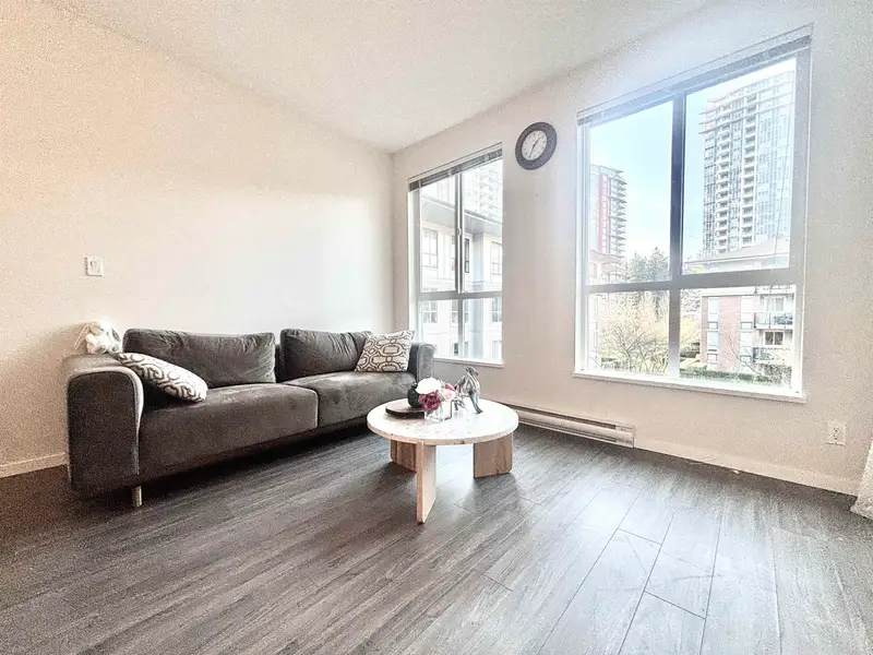 309 3107 WINDSOR GATE - photo 3 of 19