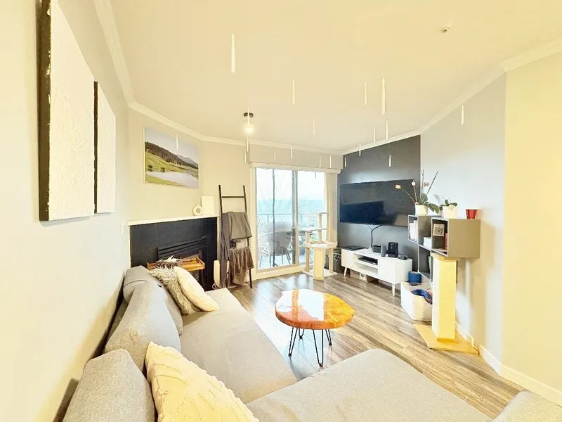 307 210 CARNARVON STREET - photo 2 of 25