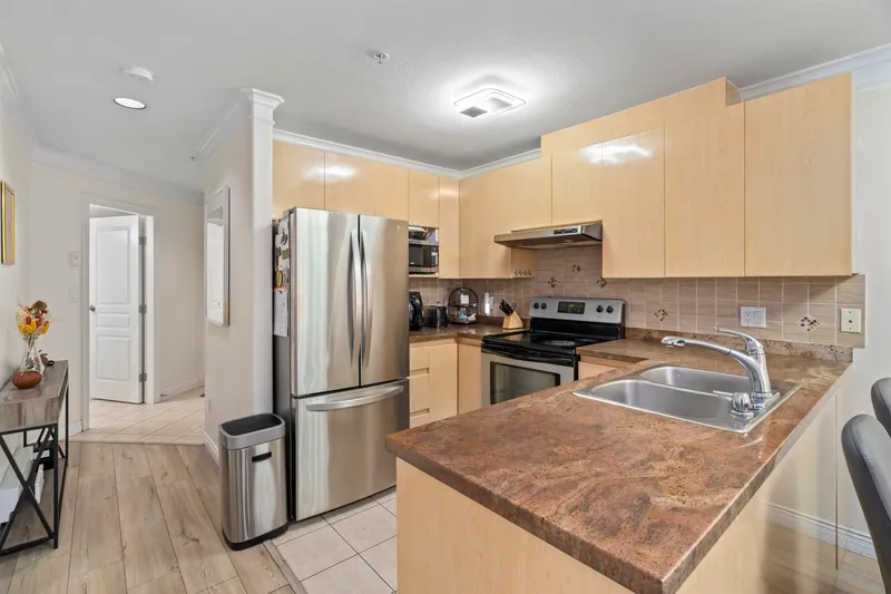 309 8115 121A STREET - photo 3 of 25