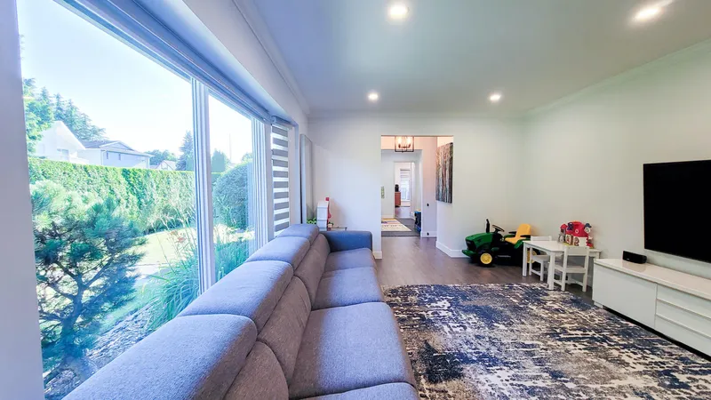 11231 DANIELS ROAD - photo 3 of 25