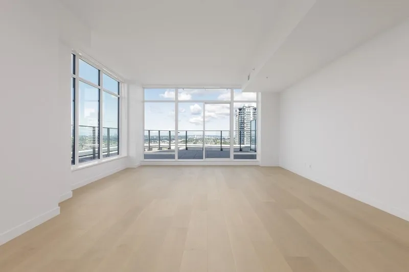 3901 2181 MADISON AVENUE - photo 3 of 25