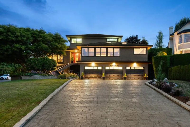 15048 73B AVENUE - photo 1 of 25