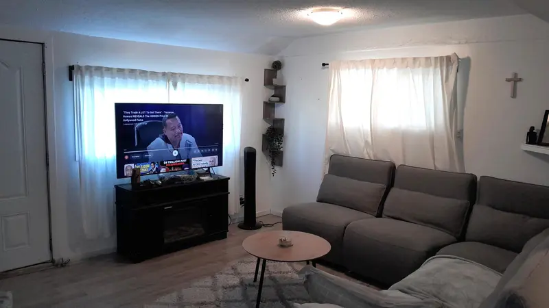 21471 121 AVENUE - photo 2 of 7