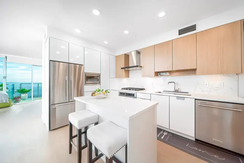 2501 7769 PARK CRESCENT - photo 4 of 25