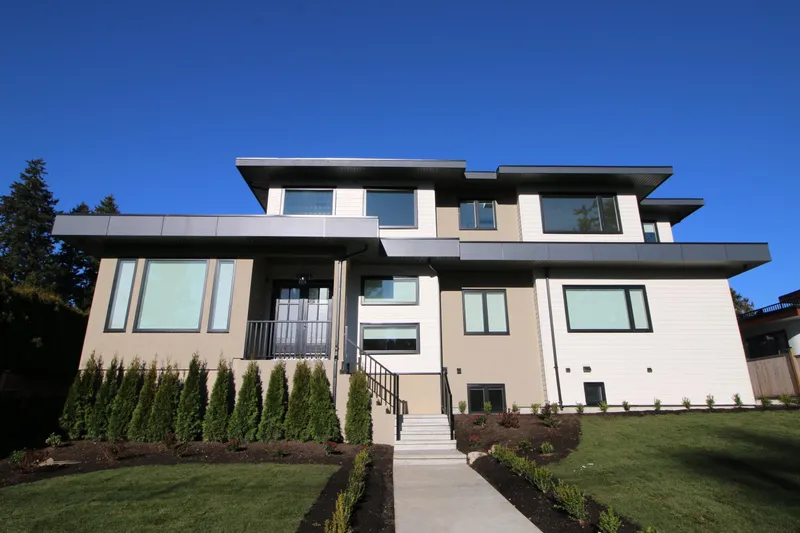 13525 16TH AVENUE - photo 1 of 25