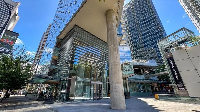 5004 1128 W GEORGIA STREET - photo 2 of 25