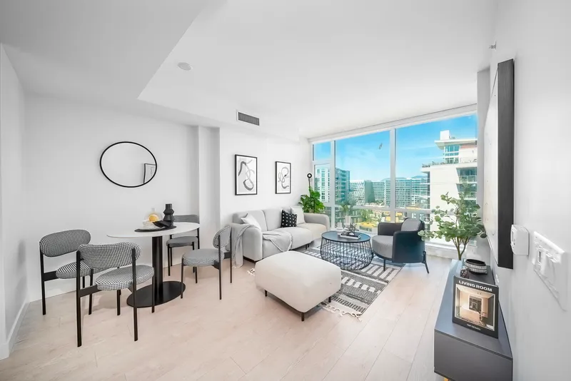 1706 6833 BUSWELL STREET - photo 3 of 25