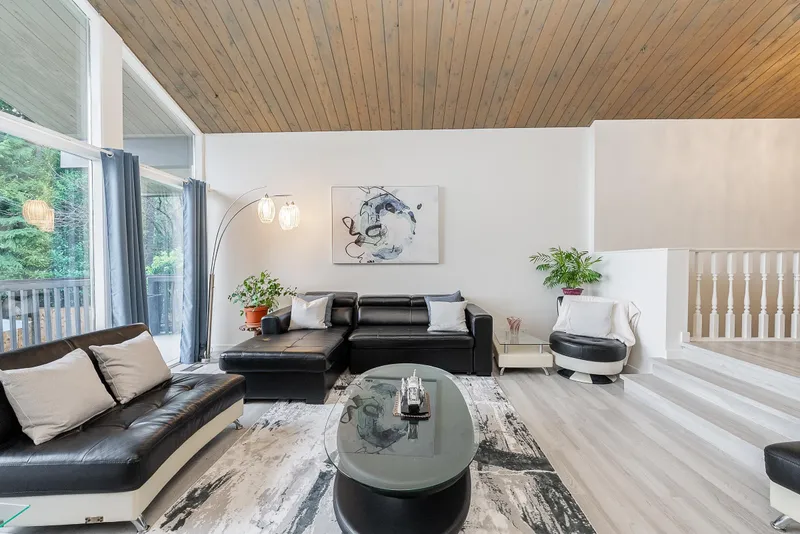 953 RANCH PARK WAY - photo 4 of 25