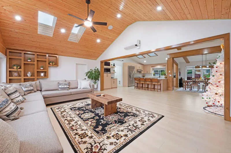 15435 KILLARNEY PLACE - photo 4 of 25