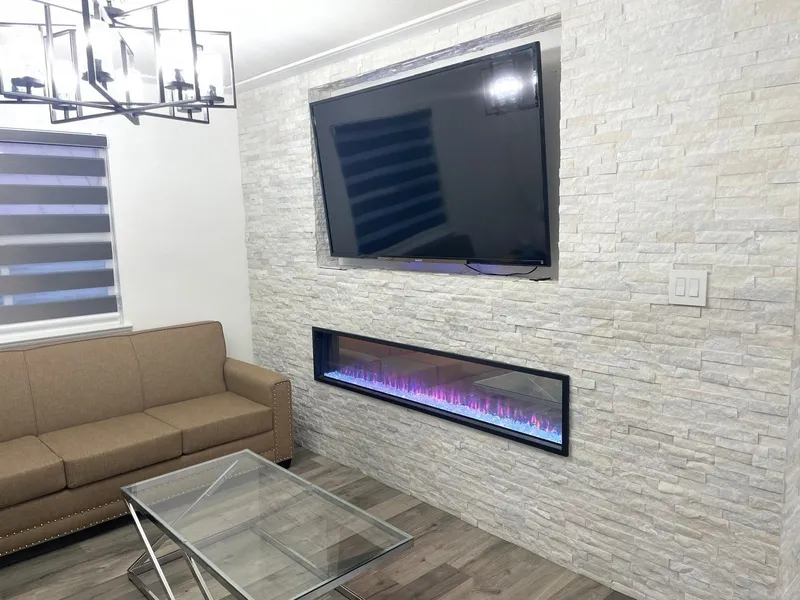 14784 GORDON AVENUE - photo 2 of 10