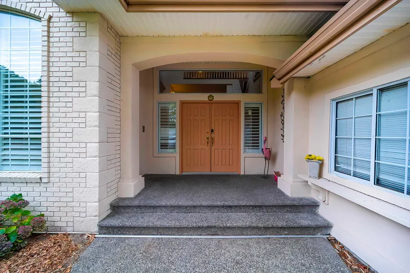 14872 25A AVENUE - photo 3 of 25