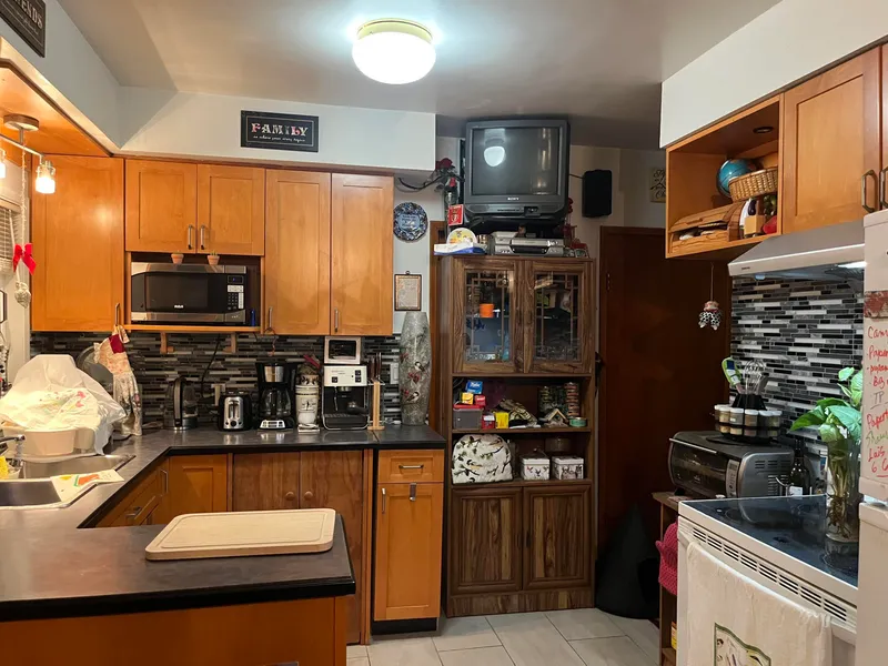 4042 NOOTKA STREET - photo 3 of 17