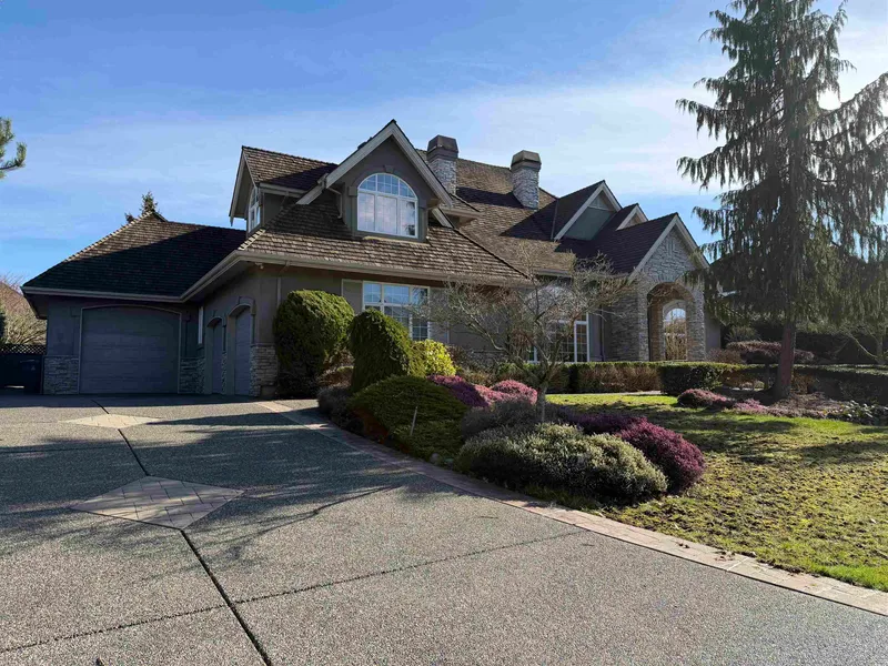 2122 138 STREET - photo 1 of 22