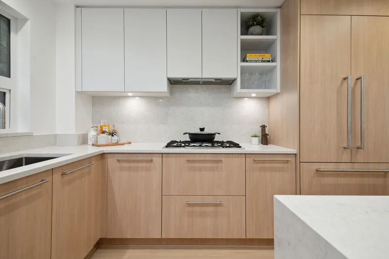 119 2050 GLENAIRE DRIVE - photo 3 of 11