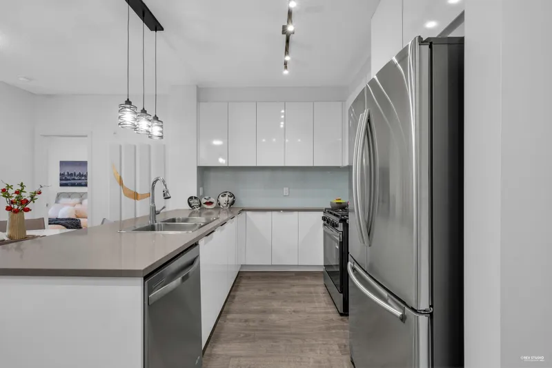 411 1152 WINDSOR MEWS - photo 4 of 24