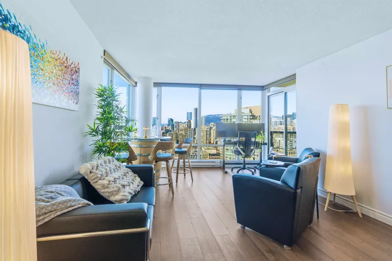 3608 1033 MARINASIDE CRESCENT - photo 3 of 25