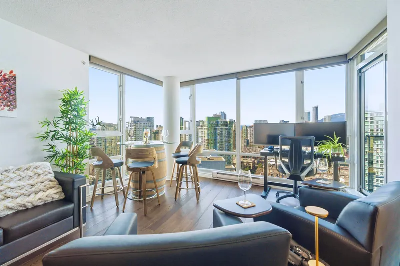 3608 1033 MARINASIDE CRESCENT - photo 4 of 25