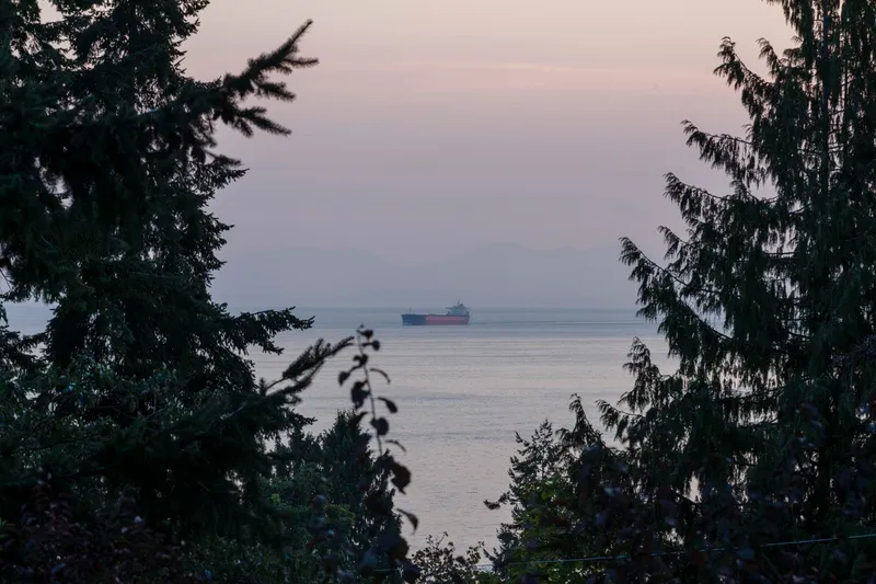 3090 MATHERS AVENUE - photo 4 of 25