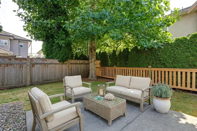 11 7788 ASH STREET - photo 3 of 24