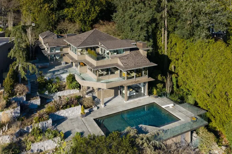 3460 ROCKVIEW PLACE - photo 2 of 25