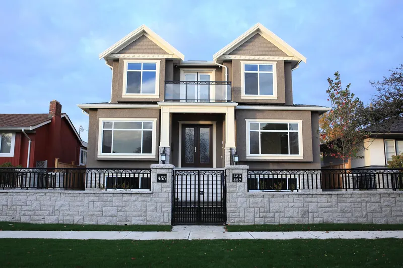 455 W 38TH AVENUE - photo 1 of 24