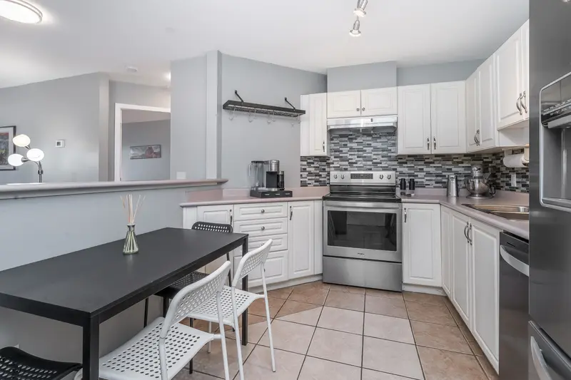 207 33738 KING ROAD - photo 4 of 25