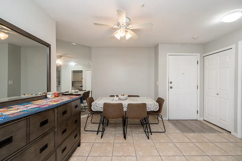 313 7171 121 STREET - photo 4 of 25