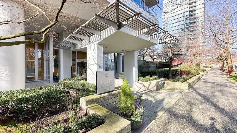 1004 1710 BAYSHORE DRIVE - photo 3 of 23