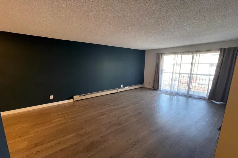 205 1515 E 5TH AVENUE - photo 3 of 16