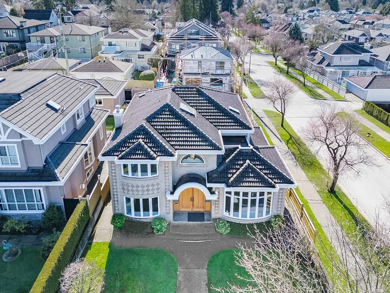 2288 W 20TH AVENUE - photo 2 of 25